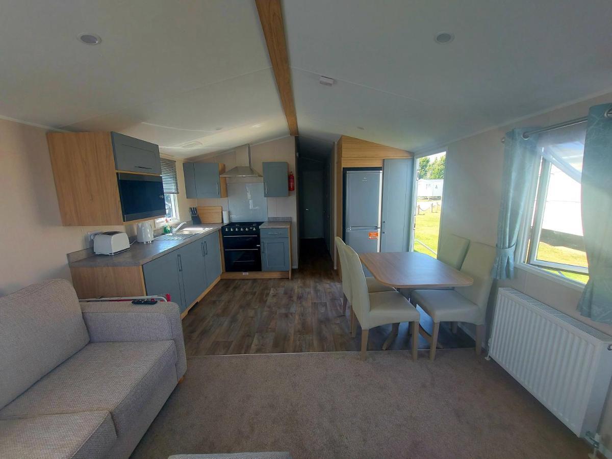 Sophie'S Caravan Camber Exterior photo
